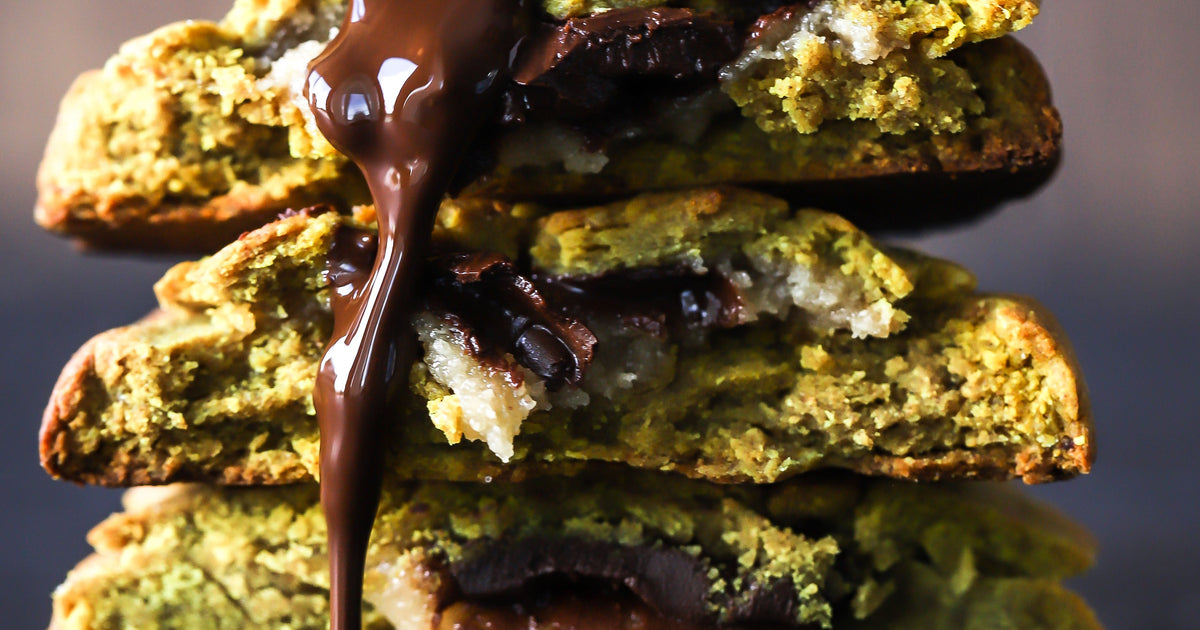 Chocolate and Caramel Stuffed Protein Cookies – Vivo Life EU