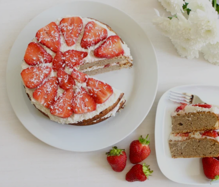 Strawberry & Cream Cake (vegan, gluten free) – Vivo Life EU