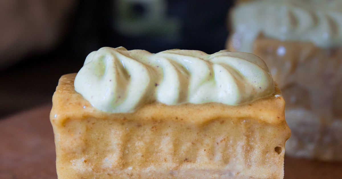 Raw Salted Caramel Cashew Cream Pie Bites – Vivo Life EU